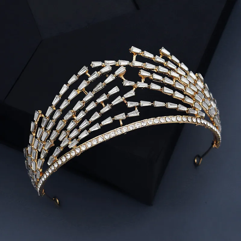 Crystal gold crown