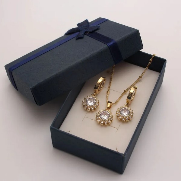 Gold crystal accessories set