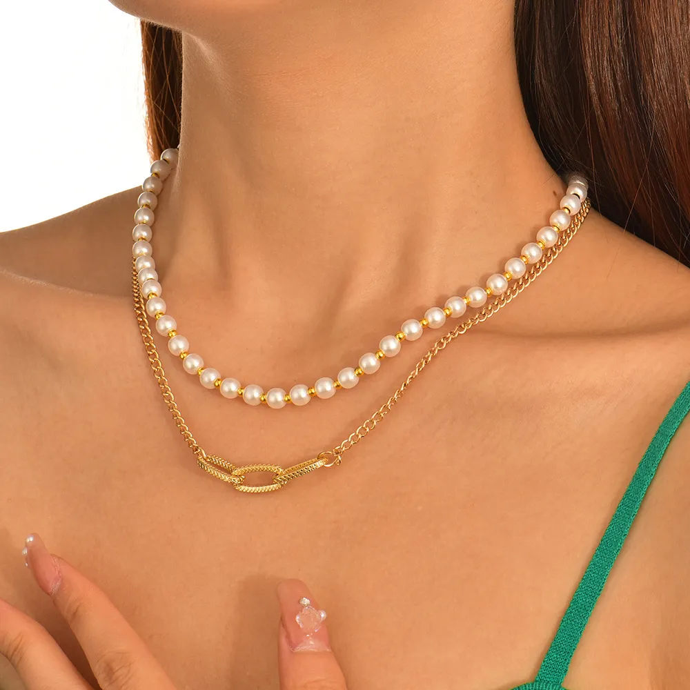 Pearl and gold necklace set