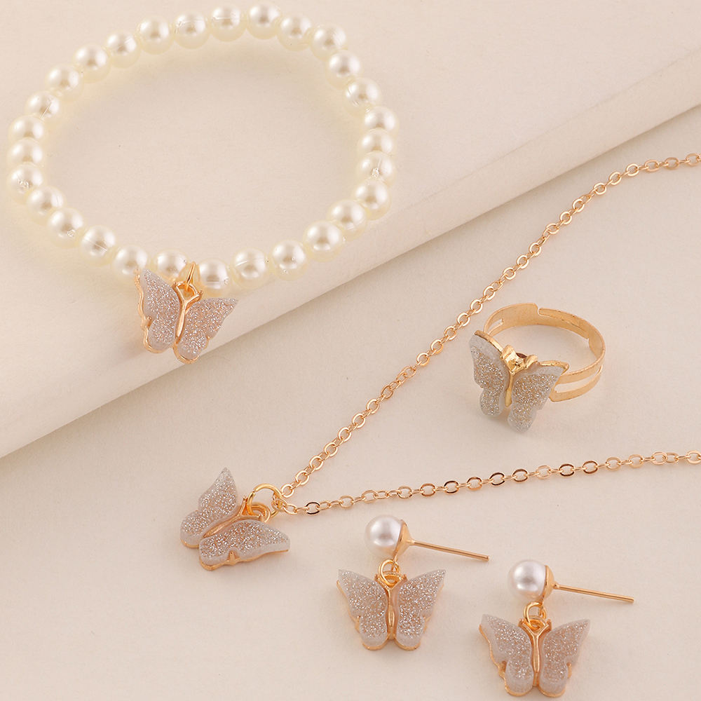 Luxurious butterfly accessories set