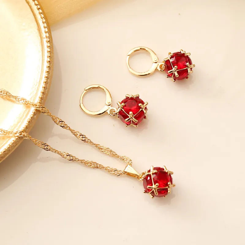 Red crystal accessory set
