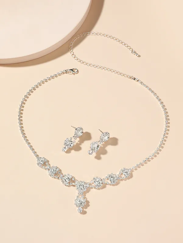 Sparkling crystal accessory set