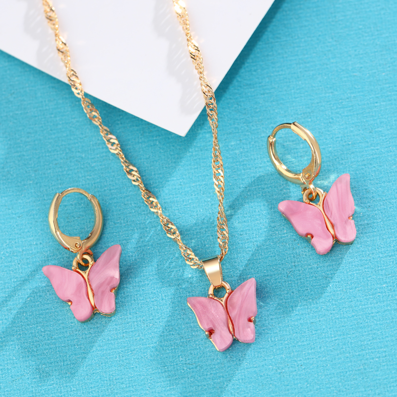 Pink butterfly accessories set