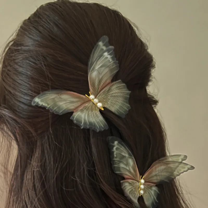 Two-piece butterfly hair clip