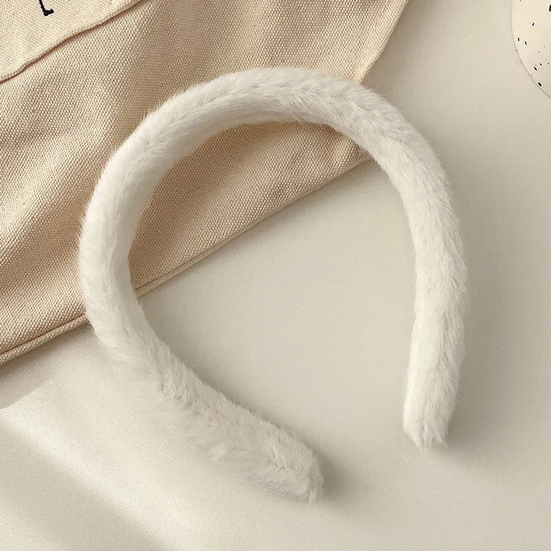 White fur hairband