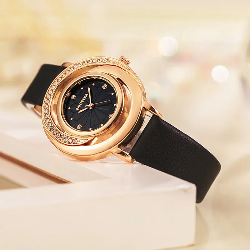 Luxurious women's leather watch