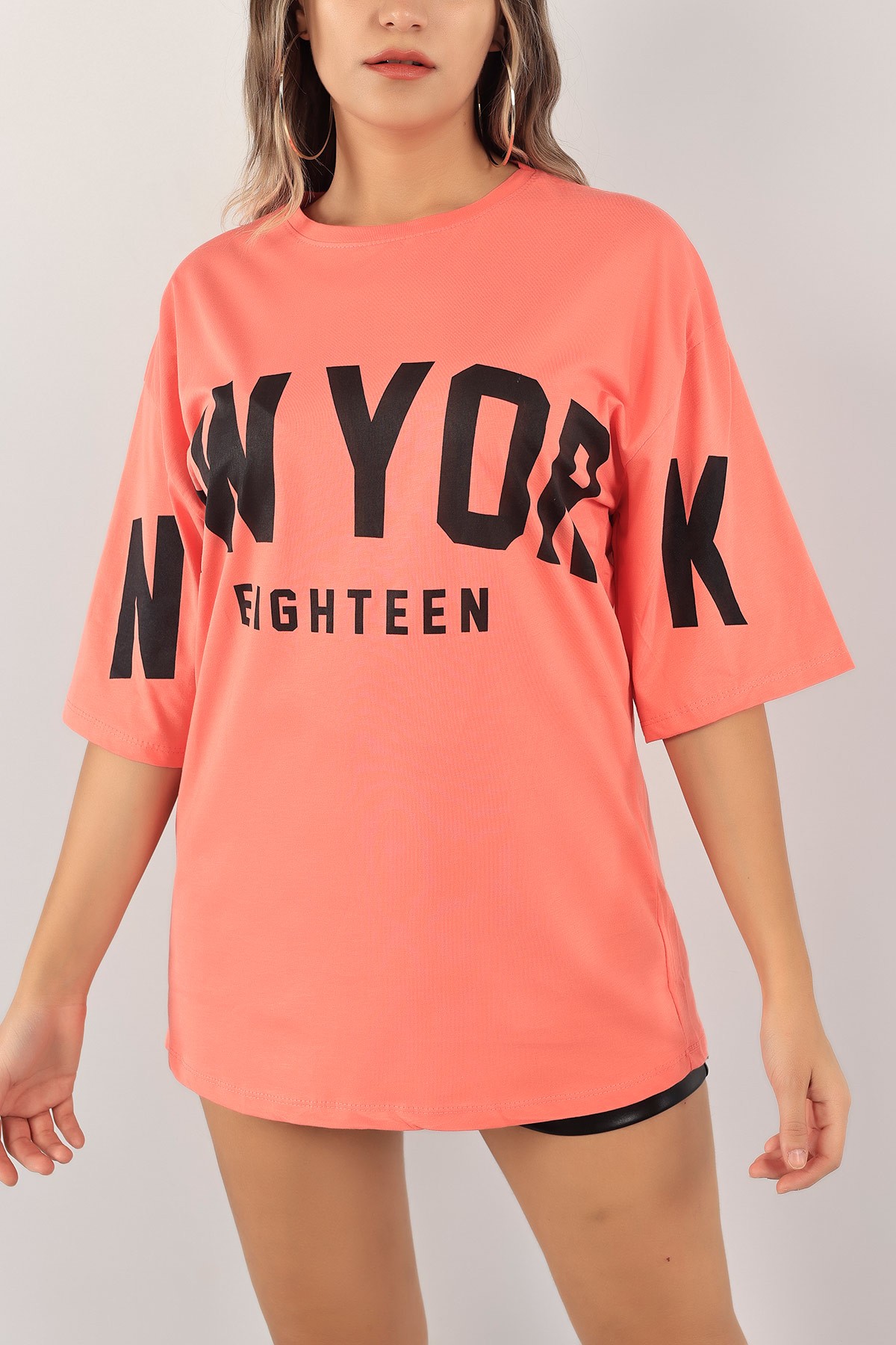 pink printed T-shirt