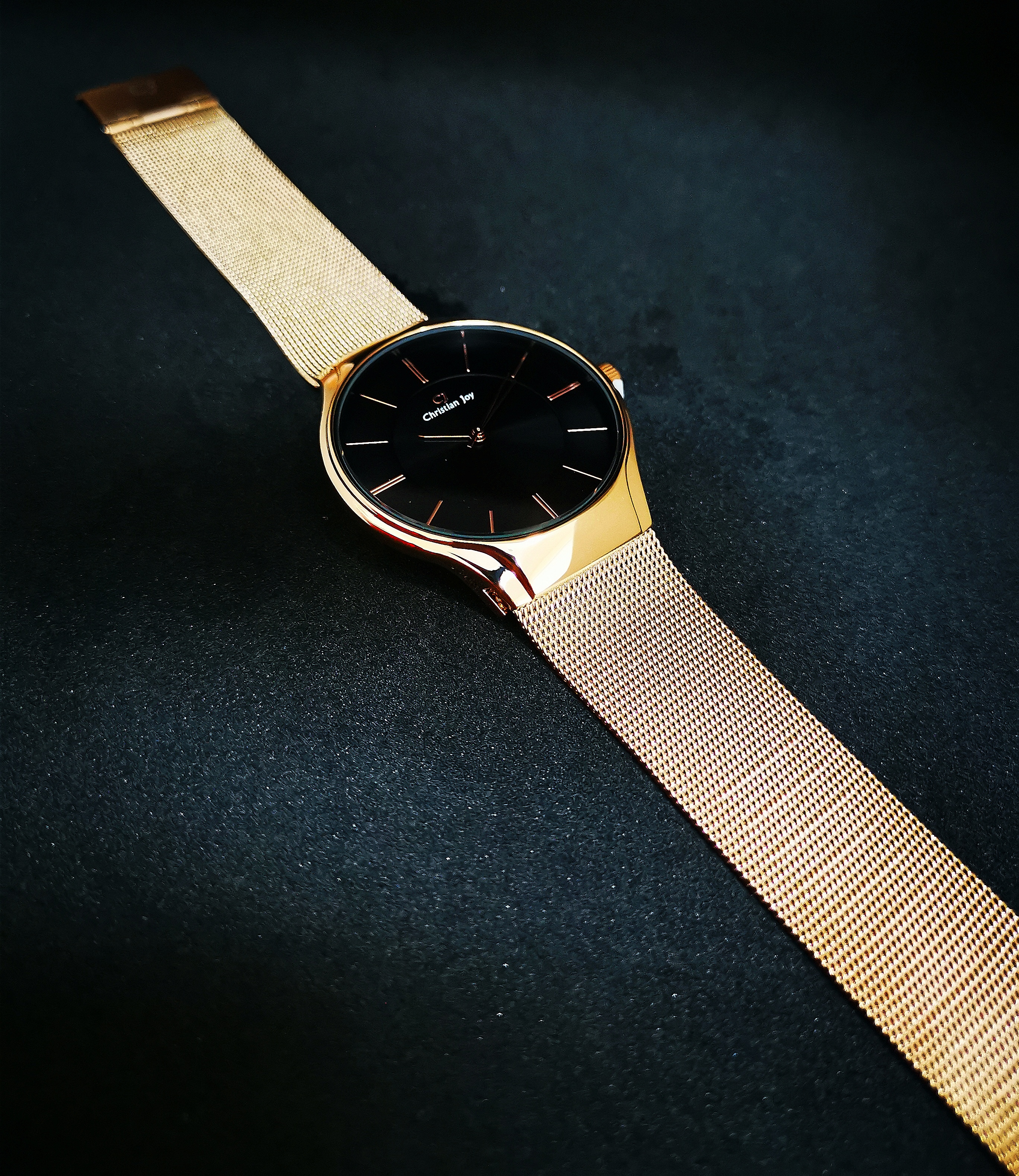 Black Moon de Christian Watch | Stylish watches for girls, Vintage watches  women, Womens watches luxury