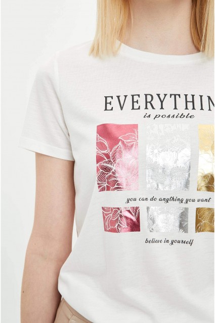t-shirt-with-prints-from-defacto
