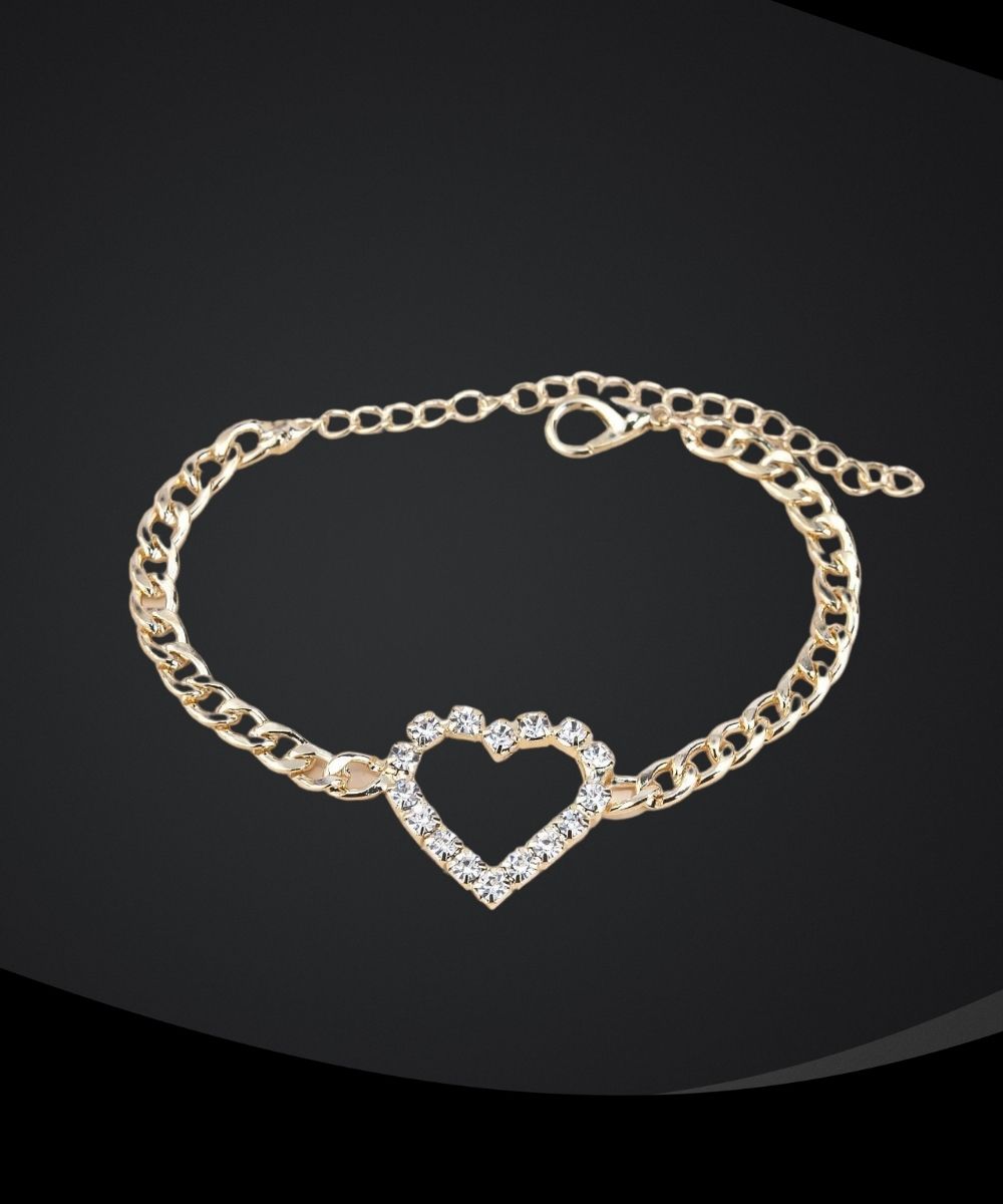 Elegant heart bracelet